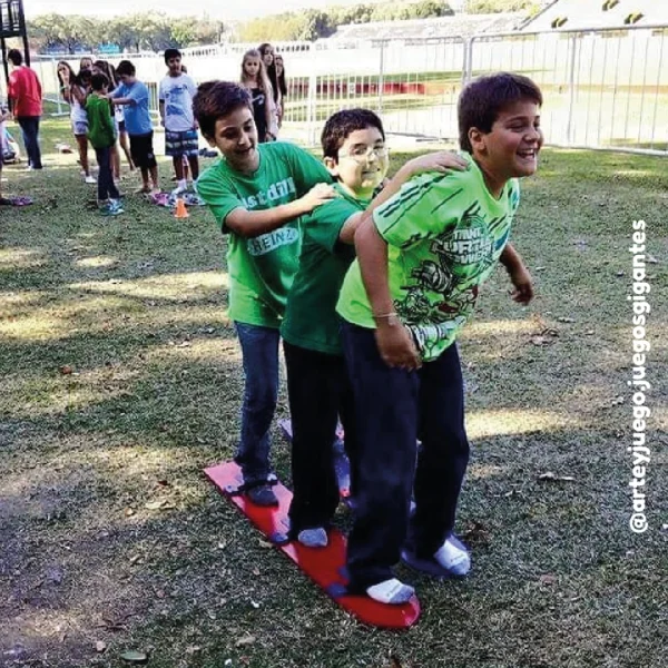 Esquíes de madera para 2 jugadores - Image 2