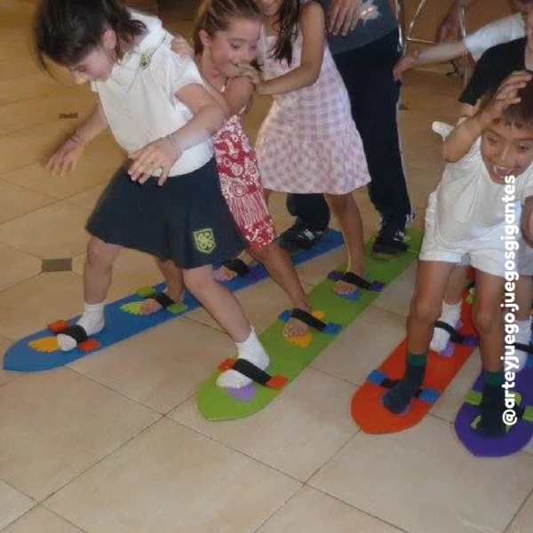 Esquíes de madera para 2 jugadores - Image 4